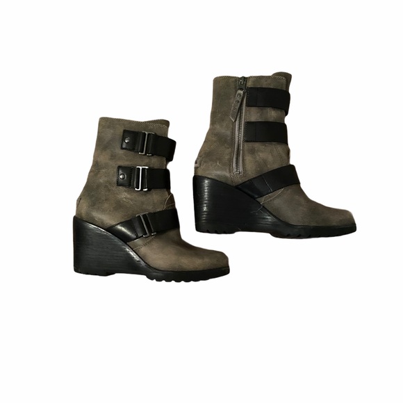 Sorel wedge booties - Picture 2 of 7